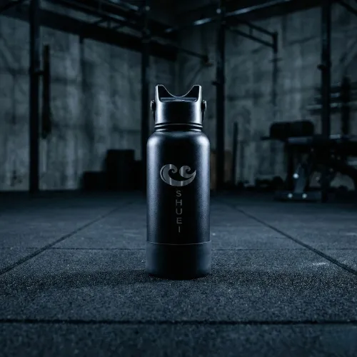 Garrafa SHUEI na academia